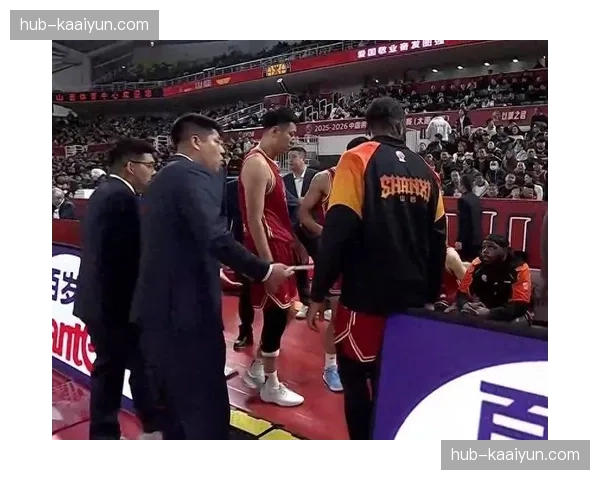 山西大胜四川送对手23连败 法耶22+12全面表现 山西大胜四川送对手23连败 法耶22+12全面表现